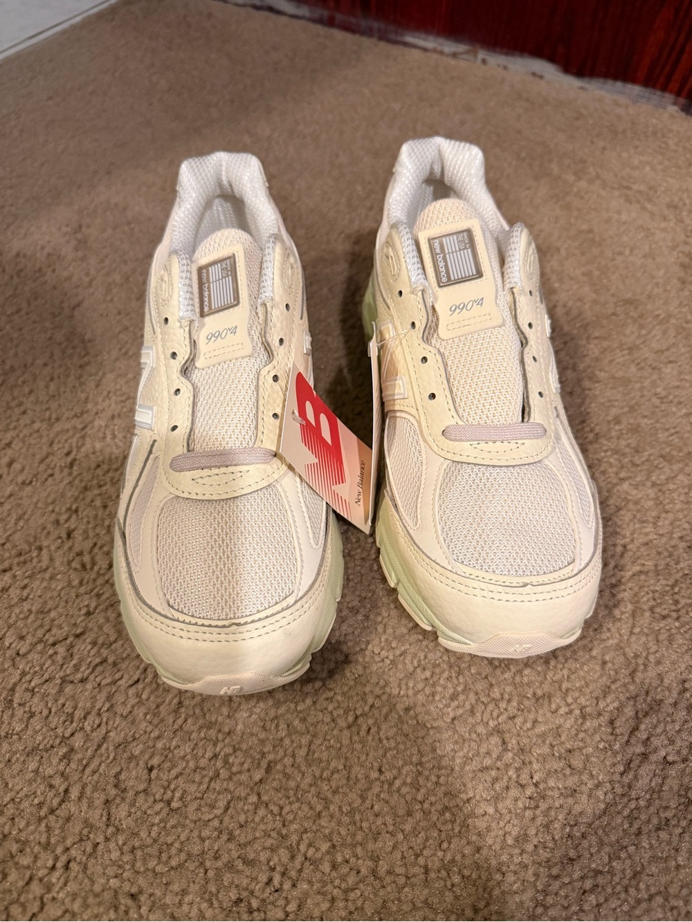 New Balance MiUSA 990v4 Macadamia Nut size 7.5